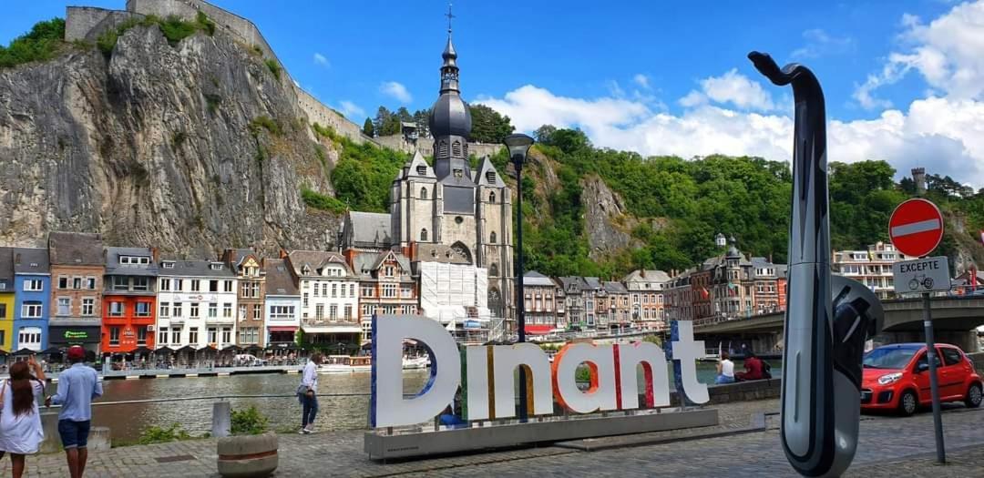 Vakantiestudio Ciney Chapois Bagian luar foto